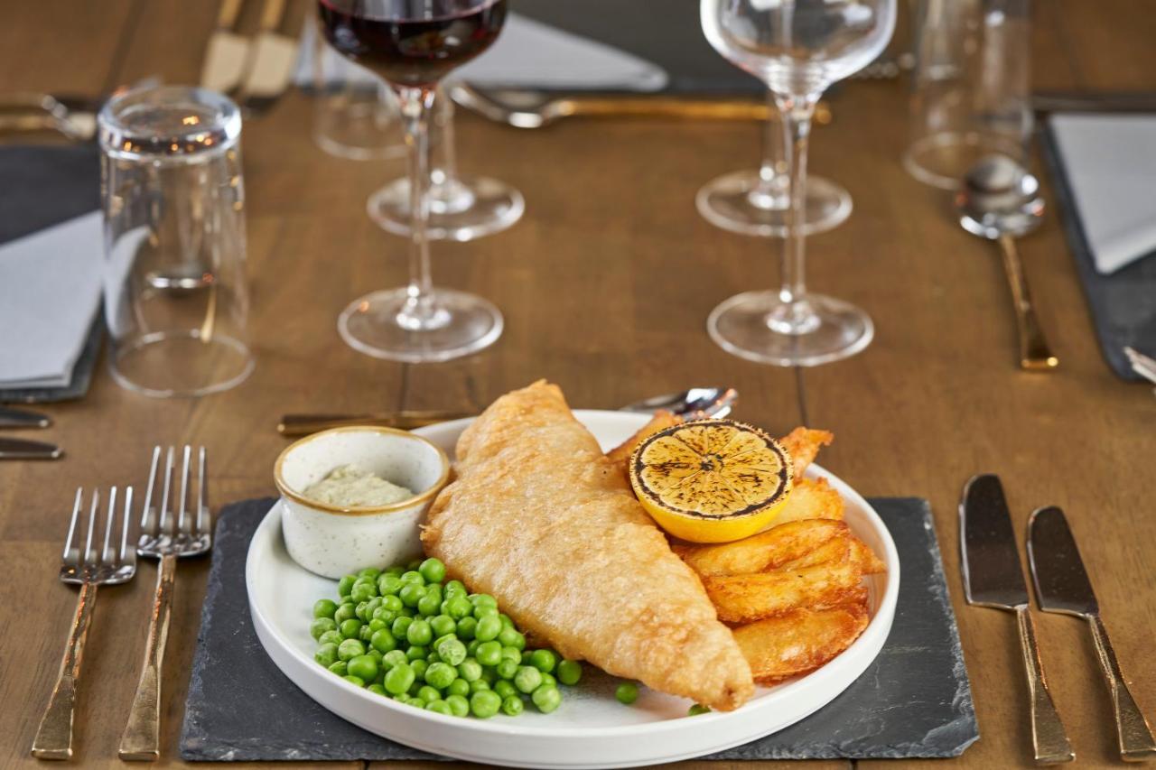The White Hart Hotel Modbury Екстериор снимка