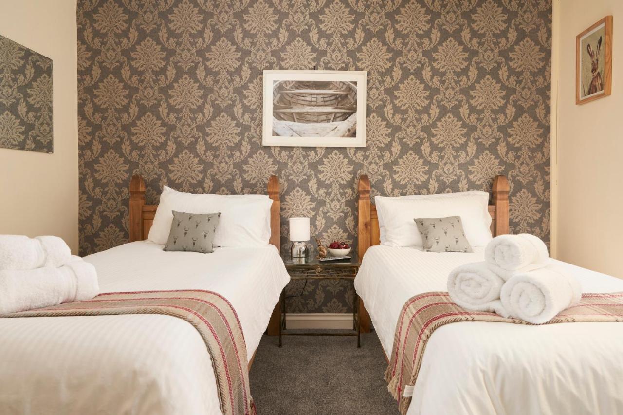 The White Hart Hotel Modbury Екстериор снимка