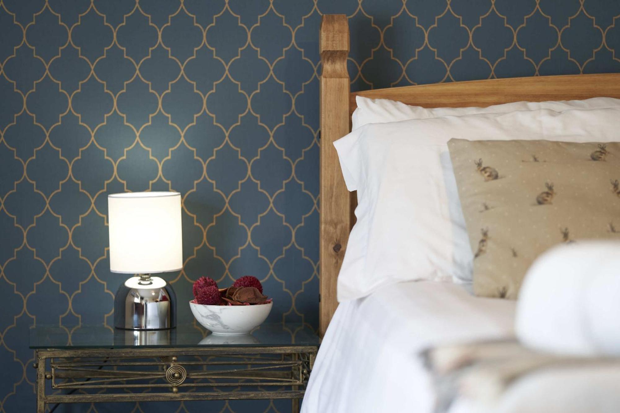 The White Hart Hotel Modbury Екстериор снимка
